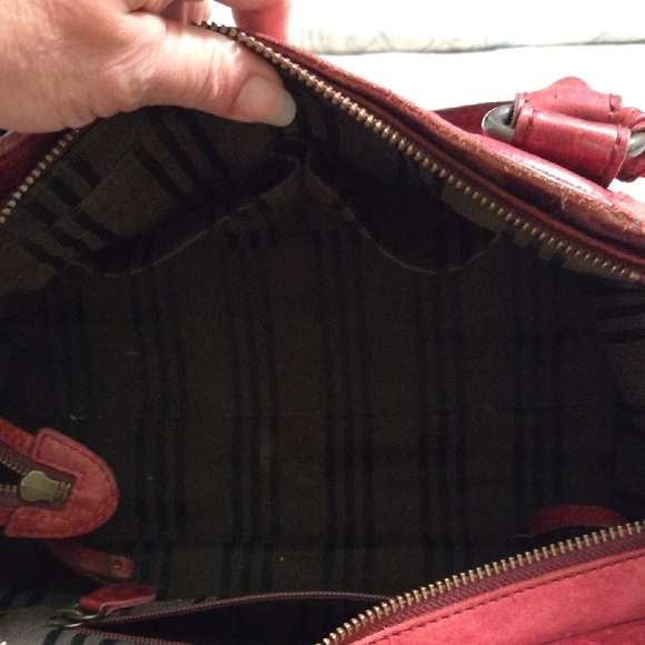 Frye Red Leather Satchel with Vintage Appeal - Picture 4 of 8